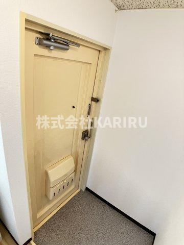 ライラックしのはらの玄関