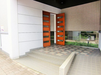 【エントランス】