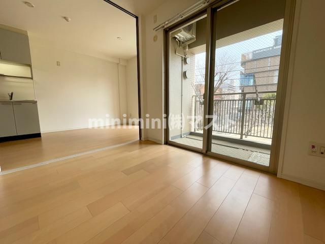 アリス・マナーガーデン谷町の居間・リビング