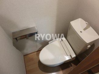 【トイレ】 | ピュア清澄白河 | 掲載の写真は退去前の写真となります。