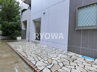 【エントランス】 | ピュア清澄白河 | 掲載の写真は退去前の写真となります。