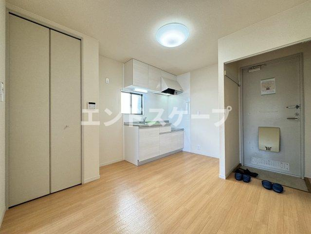 エトワール　Ｂの居間・リビング|高崎、前橋、伊勢崎エリアのお部屋探しはエンドスケープまで！お客様の理想お聞かせ下さい♪