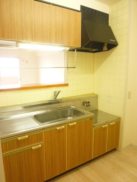 第５西垣ハイツのキッチン