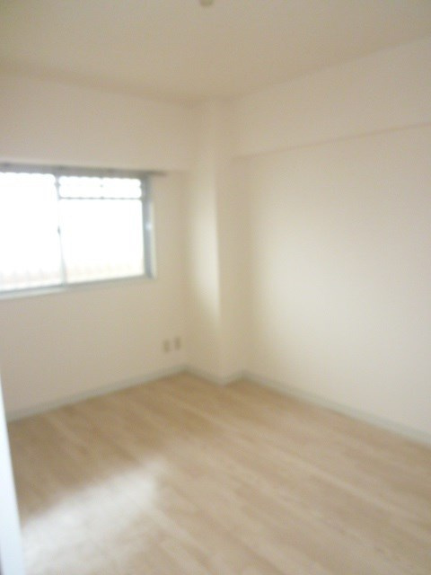 第五西垣ハイツの寝室