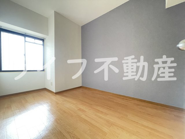 レジェーロ永和の洋室|個人の部屋や寝室として使える洋室です