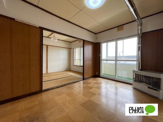若草501マンションの居間・リビング