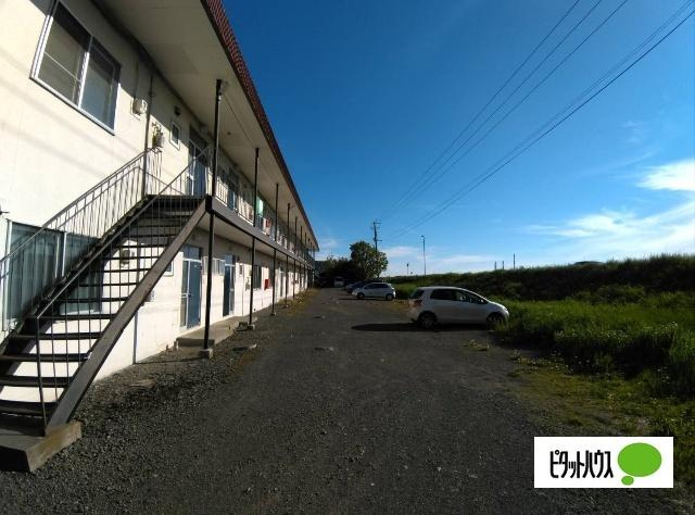 喜代丸ハイツの駐車場