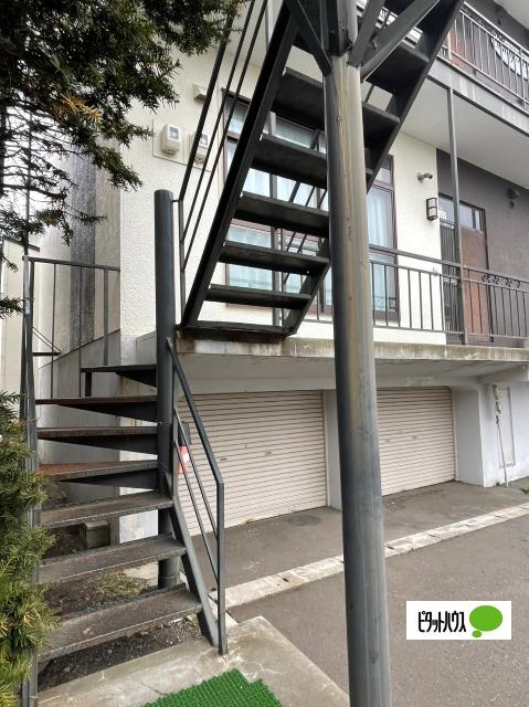 サニーハイツのエントランス