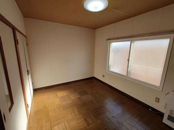 コーポサンライト（愛国西）の寝室