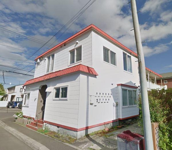 ハイツナカタニの外観