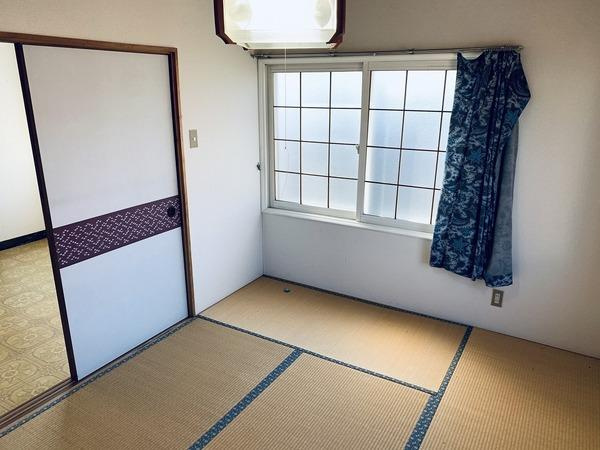ハイツナカタニの寝室