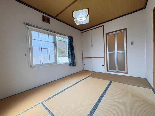 ハイツナカタニの和室