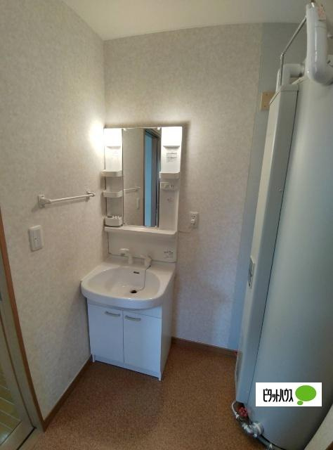 ブランド春採の洗面所