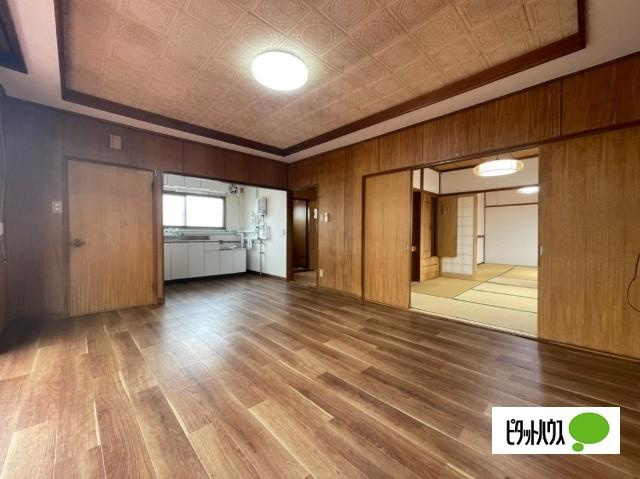 テラスハウス北園の居間・リビング