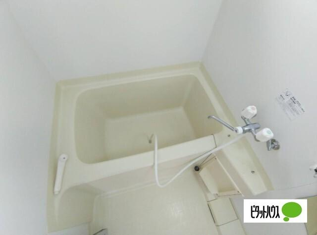 喜代丸ハイツの浴室