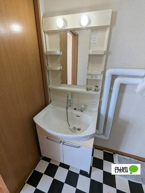 ウエルカムサトウ2の洗面所