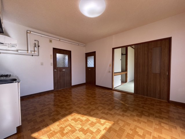 あきさとマンションAの居間・リビング