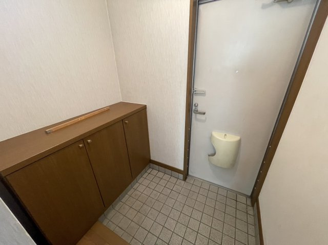 グリーンコート２０００Ａの玄関