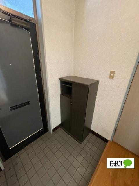 ヒラツカマンションの玄関