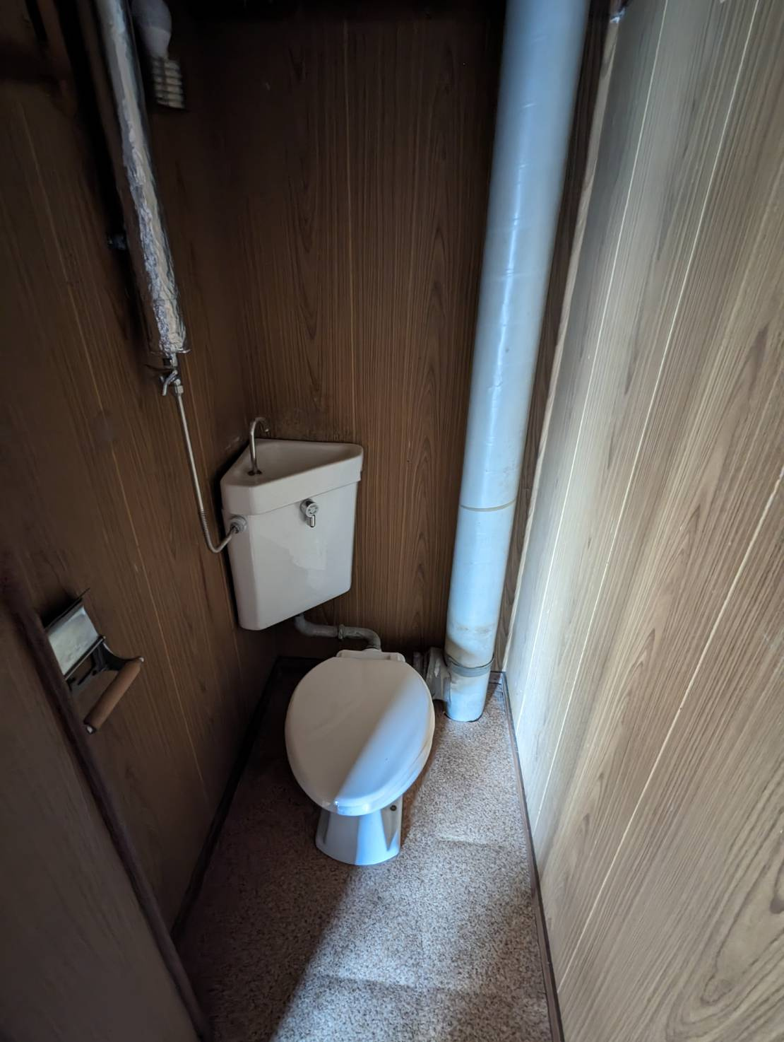 若草401マンションのトイレ