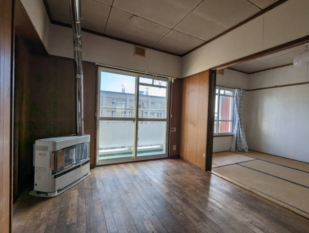 若草401マンションの居間・リビング