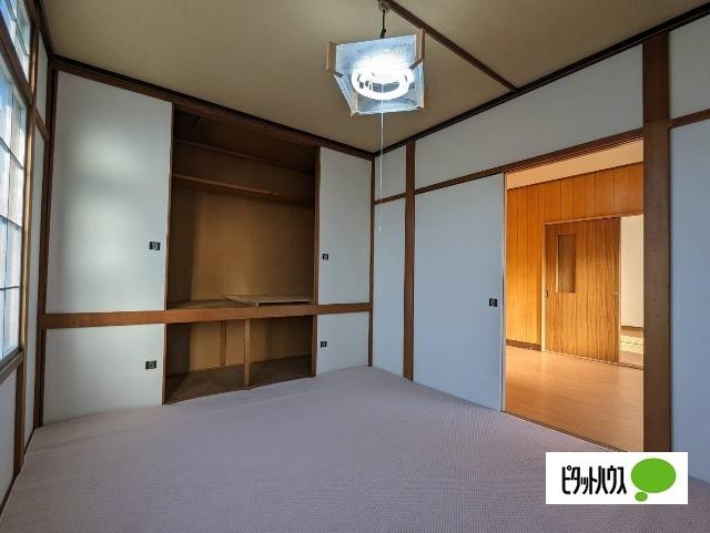 釧路市愛国東４丁目のアパートの寝室