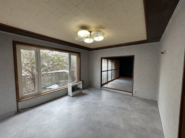 桜ヶ岡７丁目２４－４借家の内装