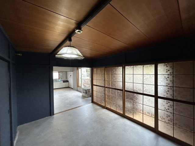 桜ヶ岡７丁目２４－４借家の内装