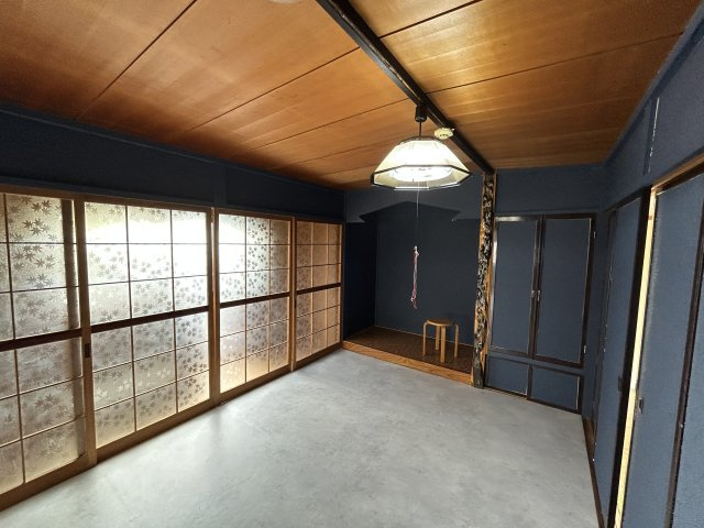 桜ヶ岡７丁目２４－４借家の内装