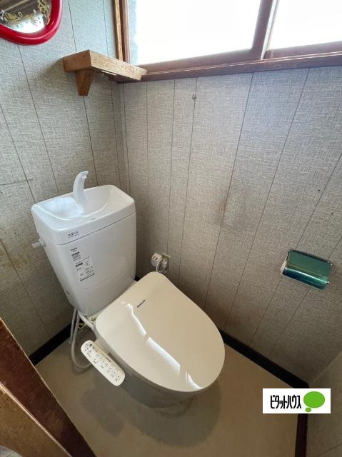 桜ヶ岡７丁目２４－４借家のトイレ