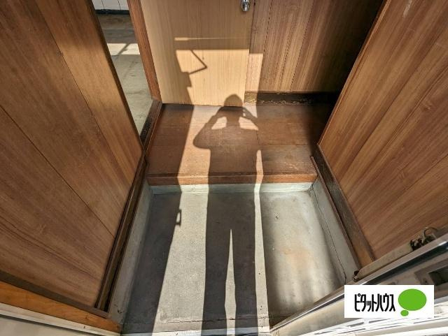 大楽毛西１丁目１８－２借家の玄関