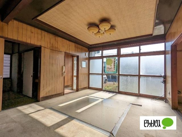 大楽毛西１丁目１８－２借家の居間・リビング