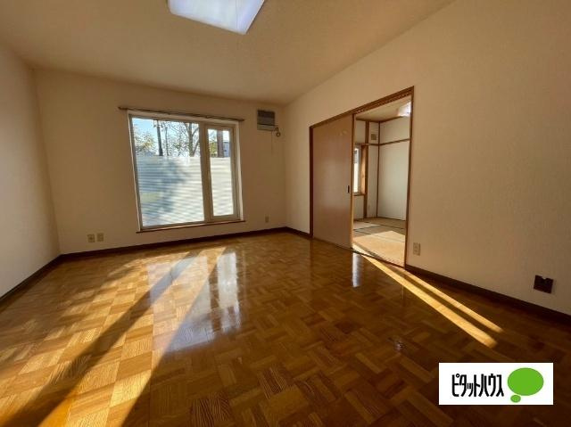 松建ハイムの居間・リビング