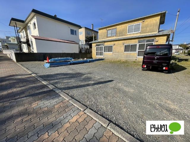 松建ハイムの駐車場