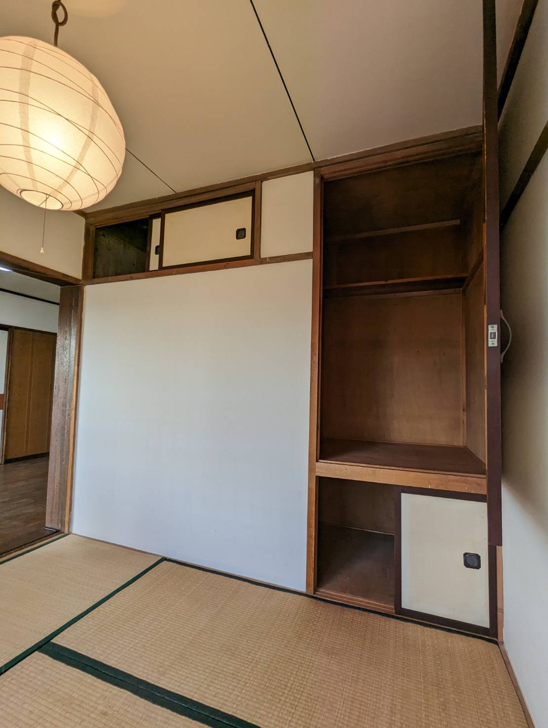 若草401マンションの収納