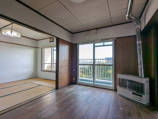 若草401マンションの居間・リビング