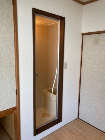 シャルム緑ヶ岡の浴室