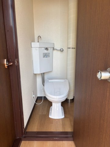 シャルム緑ヶ岡のトイレ