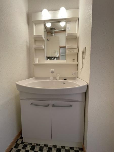 釧路市浪花町１３丁目のアパートの洗面所