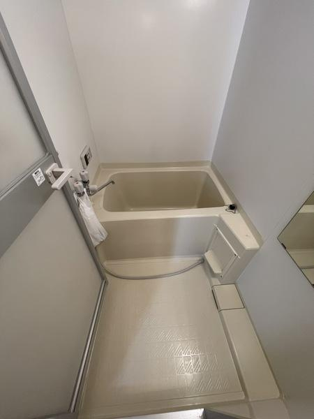 ウエルカムサトウ6の浴室