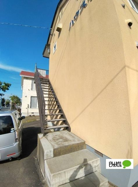 ハウス春のエントランス