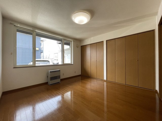 ハイツTOWAの洋室