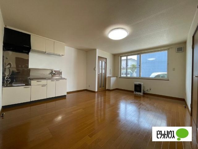 ハイツTOWAの居間・リビング