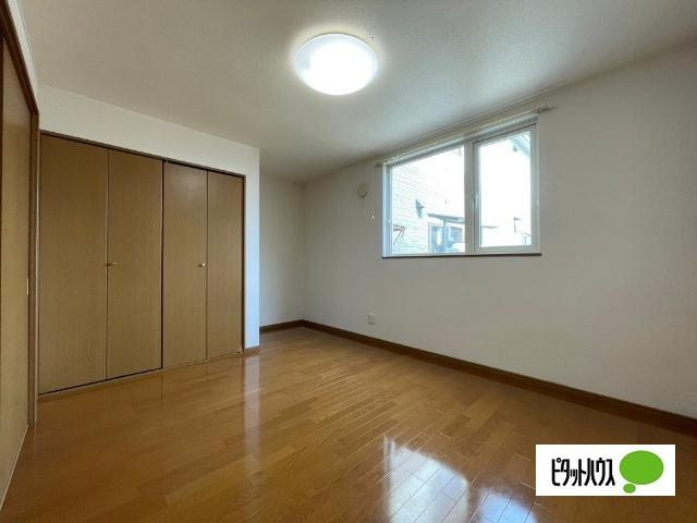 ハイツTOWAの寝室