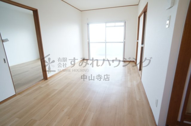 リバティハイツの居間・リビング