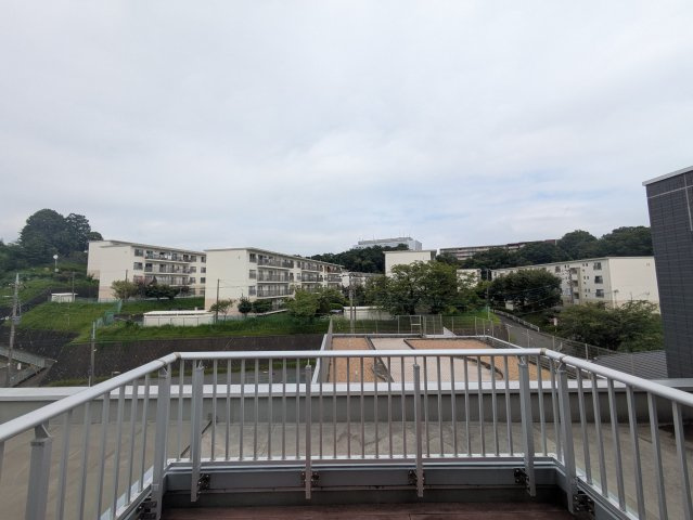 フィールド川和の展望