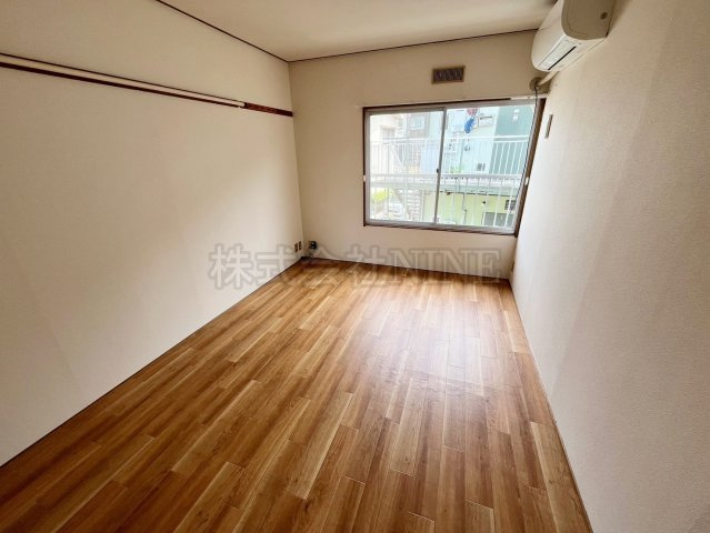 パインバレーの居間・リビング