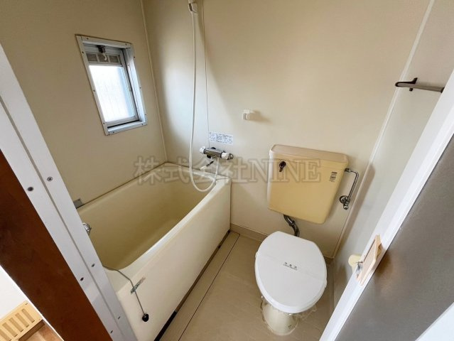 パインバレーの洗面所