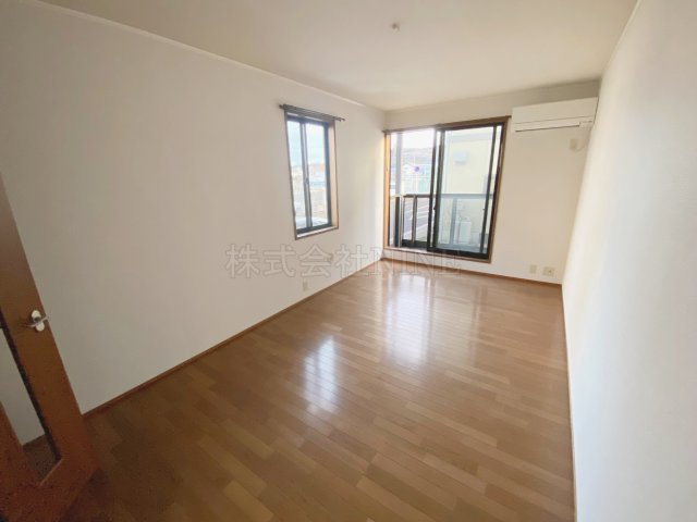 レトア下庄の居間・リビング