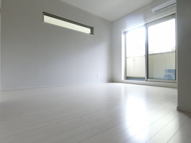 グランメゾン南余部の寝室|同物件別部屋